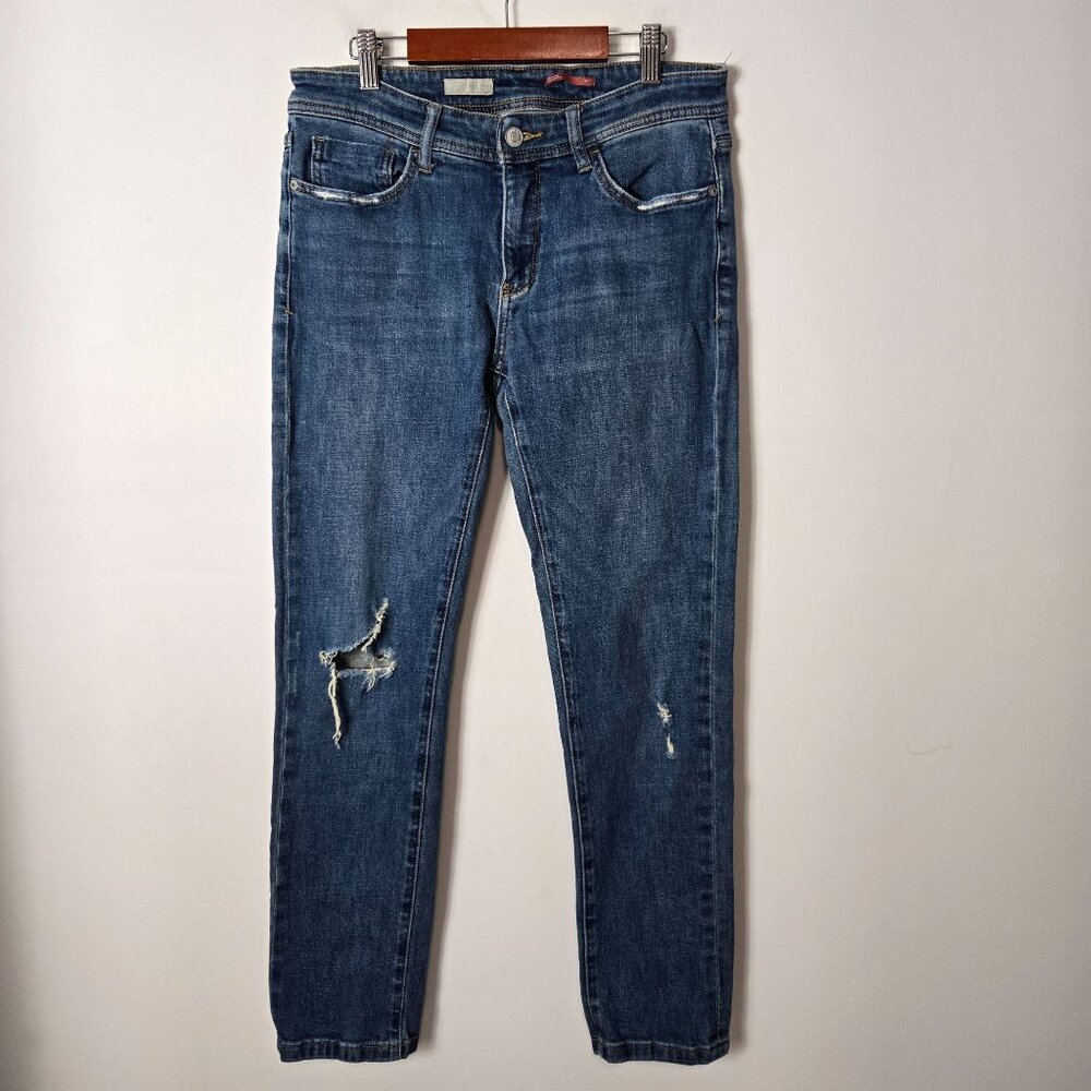 Pilcro Anthropologie Size 27 Slim Boyfriend Jeans Straight Leg Distressed